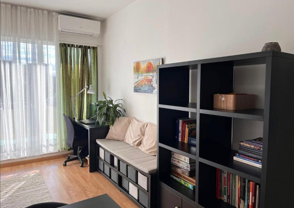 Apartament cu 3 camere,boxa si parcare subterana,zona Iulius Mall