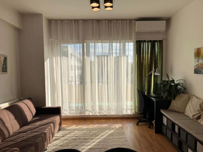 Apartament cu 3 camere,boxa si parcare subterana,zona Iulius Mall