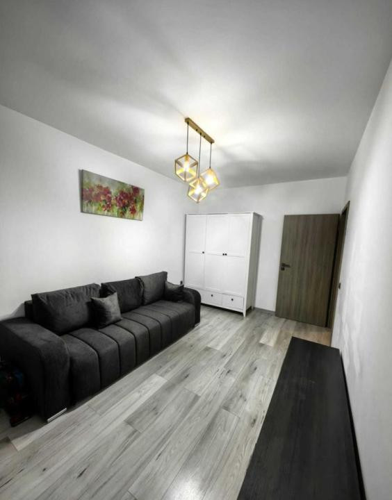 Apartament de inchiriat Floresti (bl. cu Mega)cu parcare