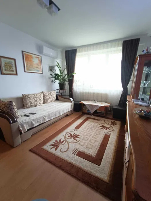 Apartament cu 2 camere, 43 mp, etaj intemediar, Zona Interservisan