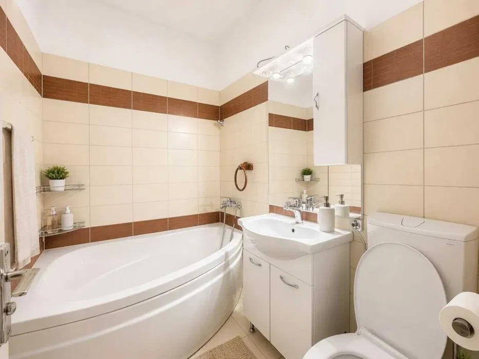 Apartament cu 2 camere, 43 mp, etaj intemediar, Zona Interservisan