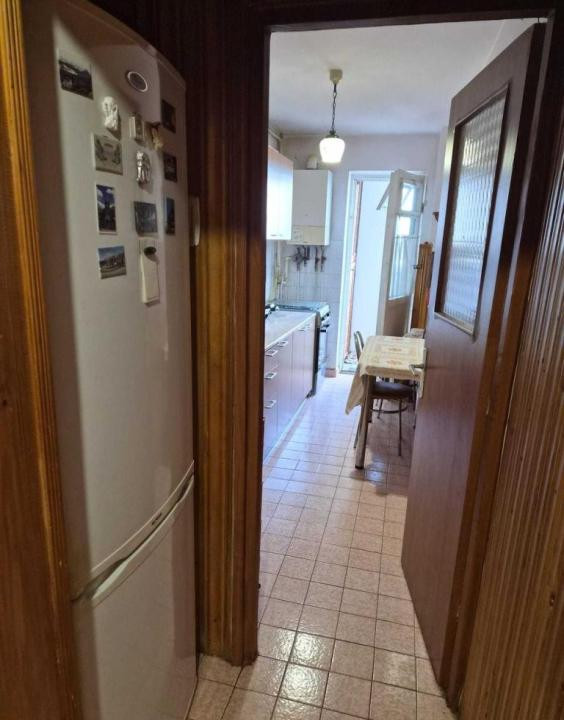Apartament cu 3 camere, 66 mp, etaj intemediar, garaj, Zona Minerva