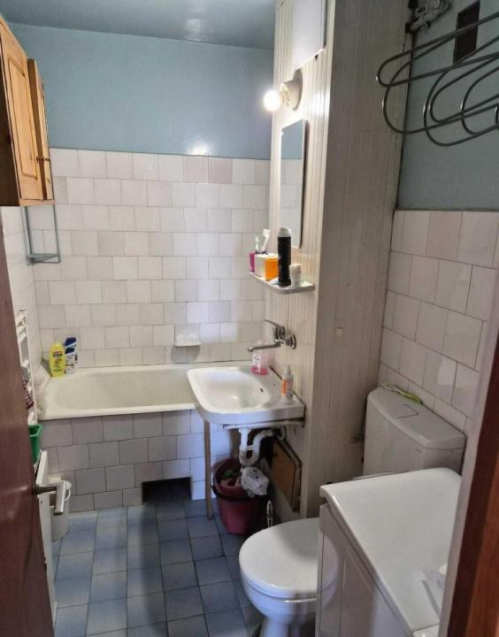 Apartament cu 3 camere, 66 mp, etaj intemediar, garaj, Zona Minerva