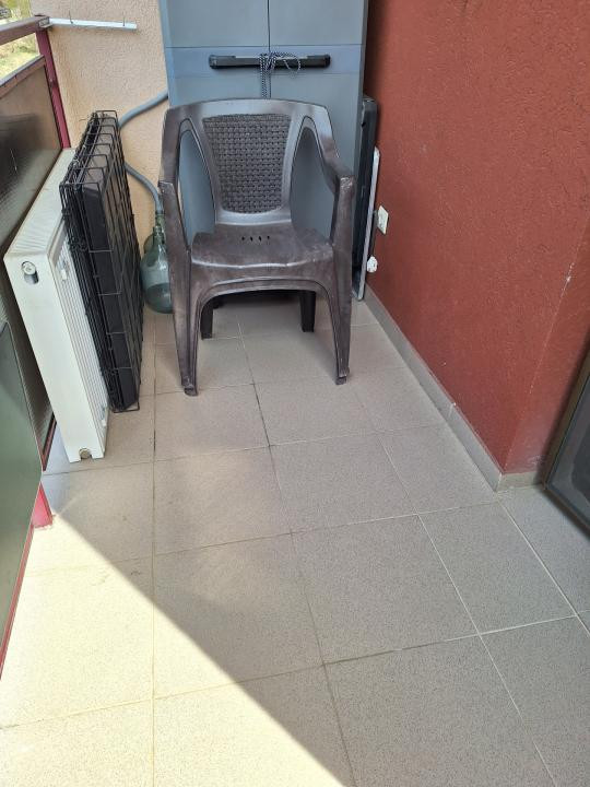 Apartament cu 3 camere, 53 mp, balcon, zona Stejarului