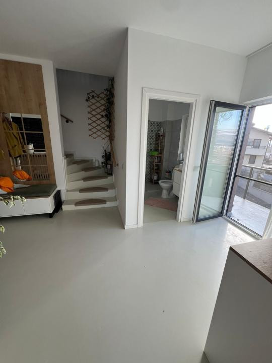 3 camere 90 mp | pe 2 nivele | 2 parcări | Prima închiriere | Zona Vivo Florești