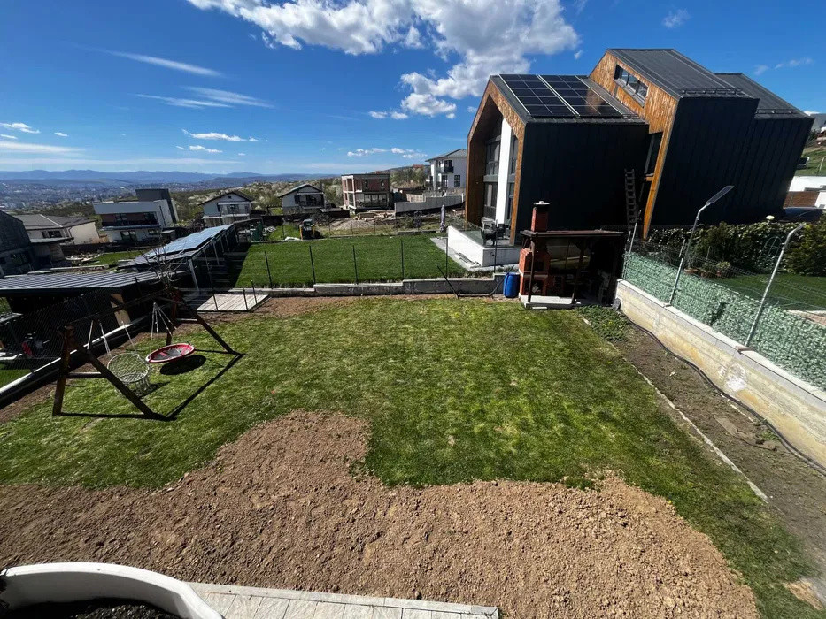 Casa individuala la cheie, 108 mp plus 405 mp teren, garaj, Zona Voronet