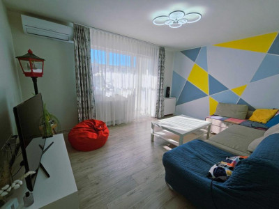 Apartament 4 camere, 77 mp,decomandat, etaj intermediar, parcare, Casa Piratilor