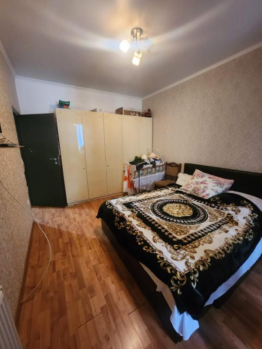 Apartament de vanzare, 57 mp, 3 camere,  zona Porii 