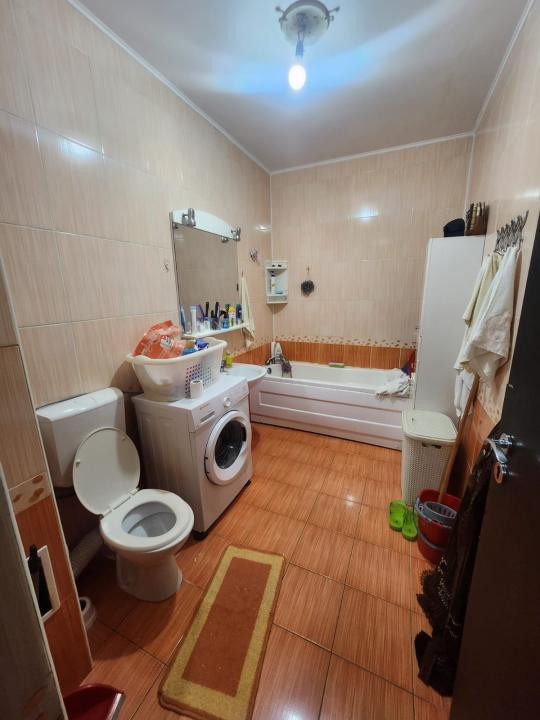 Apartament de vanzare, 57 mp, 3 camere,  zona Porii 