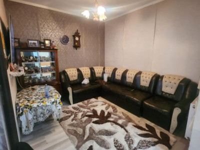 Apartament de vanzare, 57 mp, 3 camere,  zona Porii 