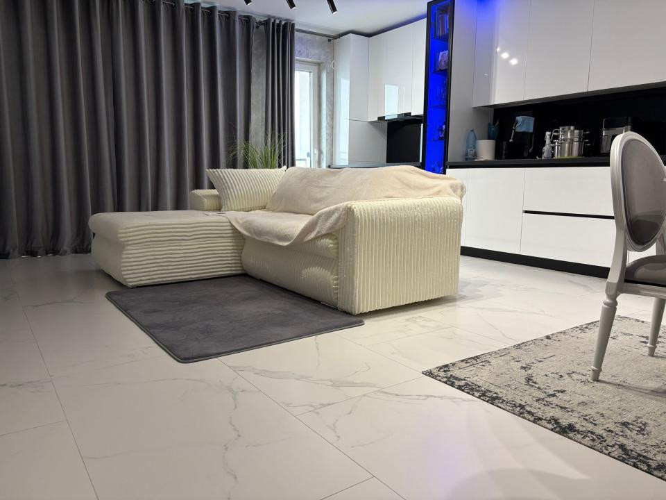 Apartament 2 camere , modern,  55 mp , zona Eorilor 