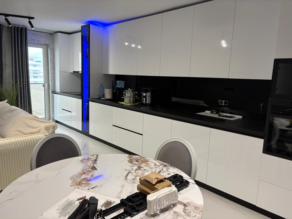 Apartament 2 camere , modern,  55 mp , zona Eorilor 