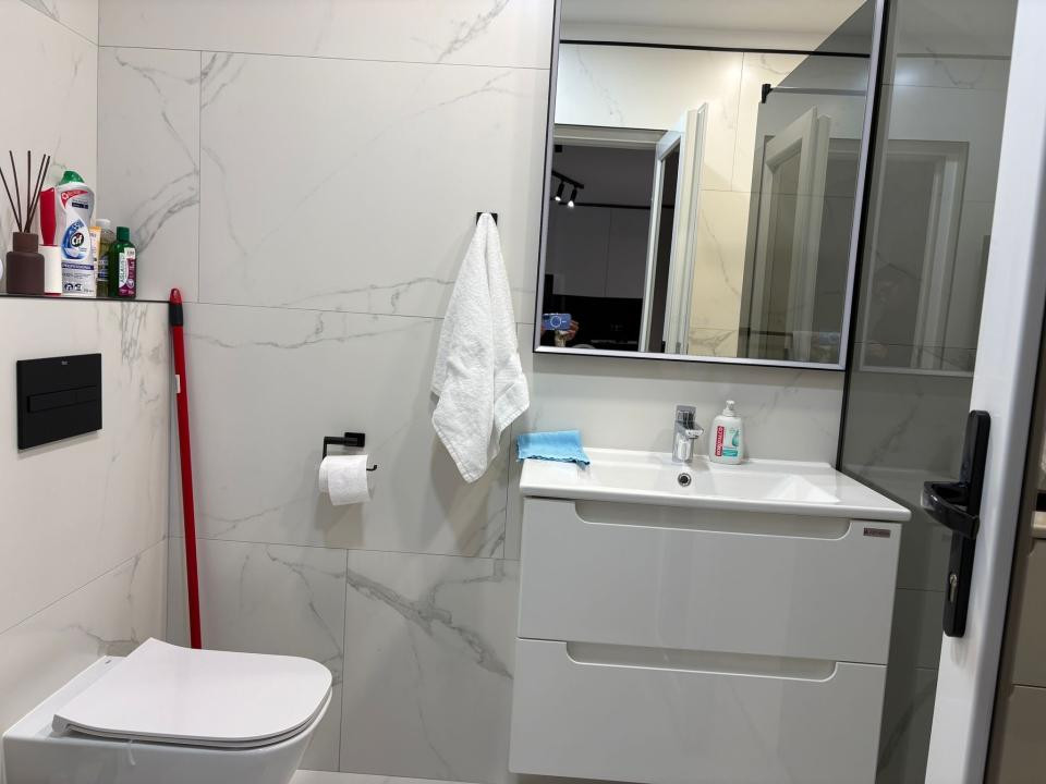 Apartament 2 camere , modern,  55 mp , zona Eorilor 