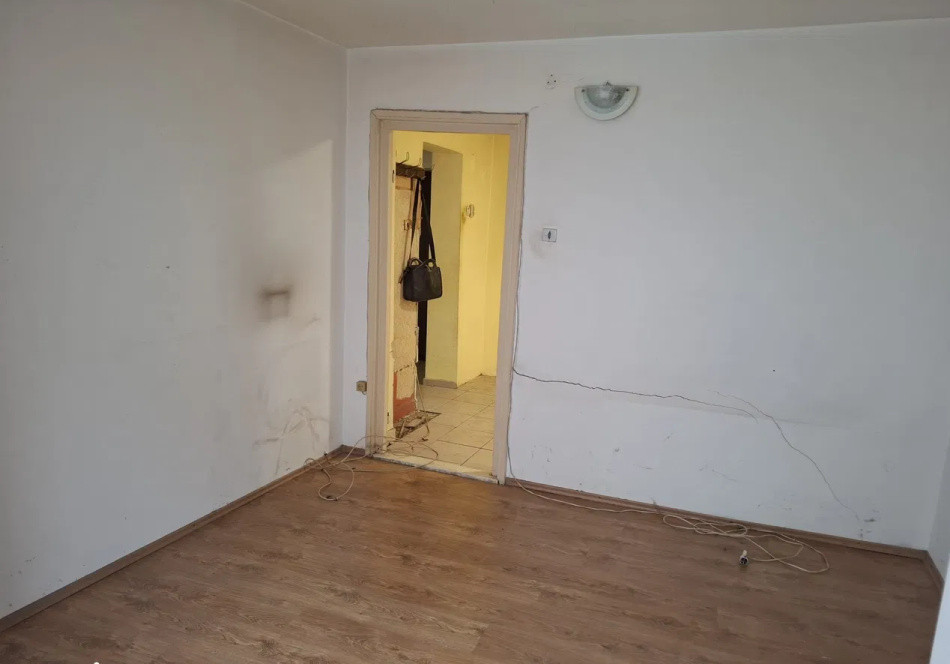 Apartament cu 2 camere, 41 mp, decomandat, zona Grigore Alexandrescu