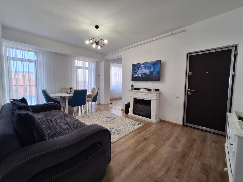 Apartament cu 3 camere, 63,35 mp, balcon, zona Stadionului