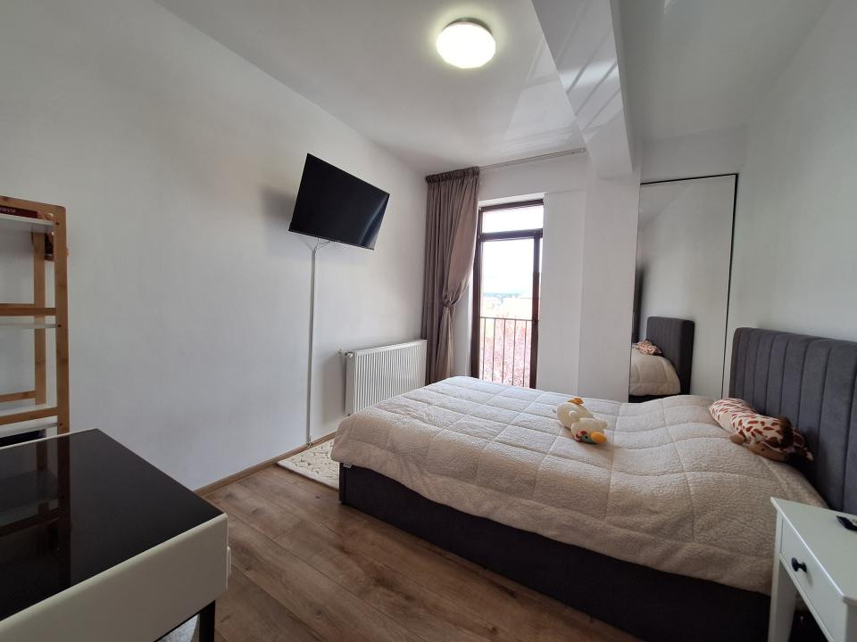 Apartament cu 3 camere, 63,35 mp, balcon, zona Stadionului