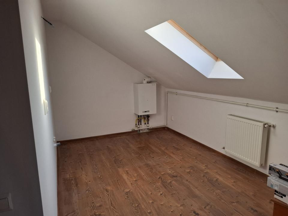Apartament cu 2 camere, 71 mp, zona Cetatii