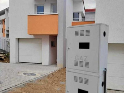 Casa unifamiliala, 4 camere, semi-finisata, zona Omnia Residence