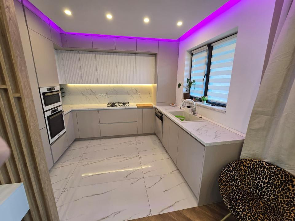 Casa insiruita 4 camere moderna la cheie, parcare subterana si boxa