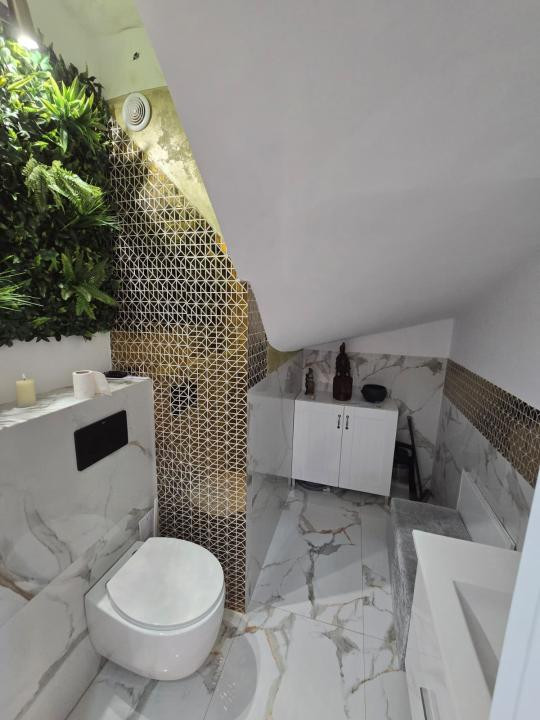 Casa insiruita 4 camere moderna la cheie, parcare subterana si boxa