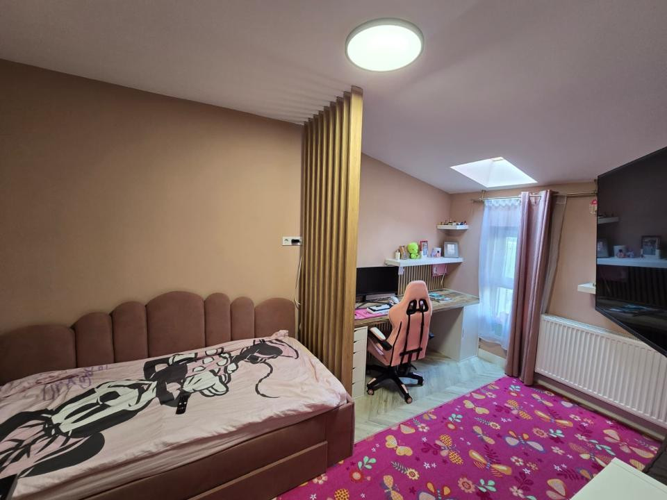 Casa insiruita 4 camere moderna la cheie, parcare subterana si boxa