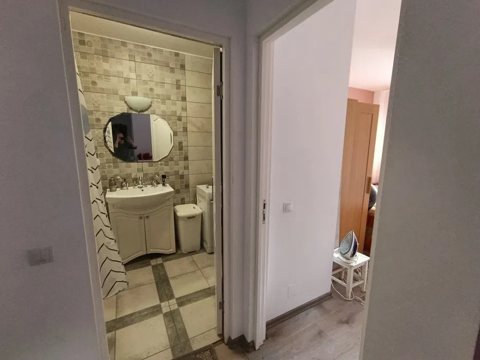 Apartament cu 3 camere, 62 mp, parcare, zona Stejarului