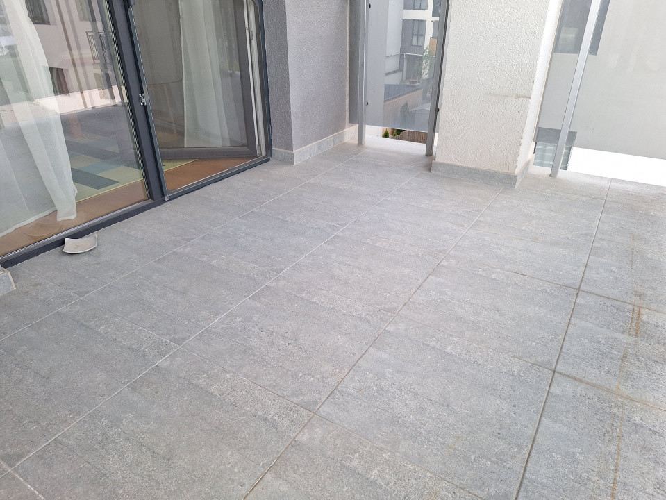 Apartament cu 2 camere, 52 mp, parcare, zona Razoare