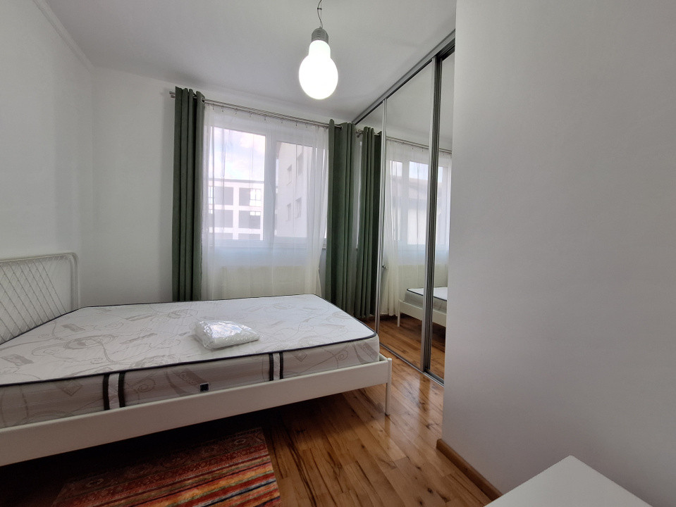 Apartament cu 2 camere, 52 mp, parcare, zona Razoare