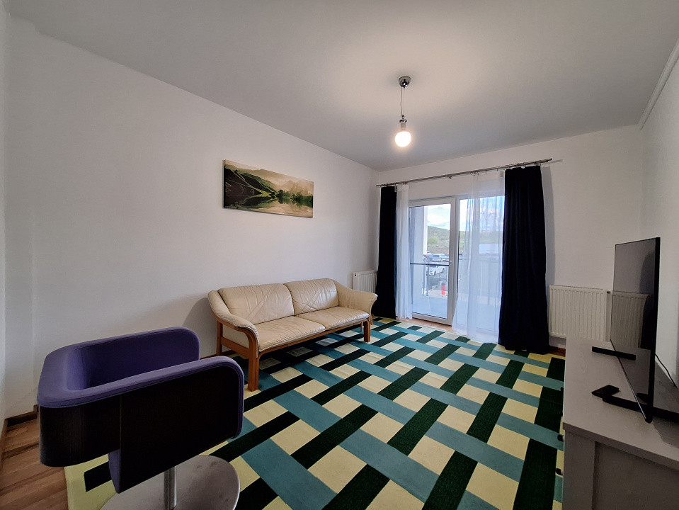 Apartament cu 2 camere, 52 mp, parcare, zona Razoare