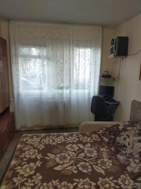 Apartament cu 3 camere decomandate, 65mp, in zona Piata Flora