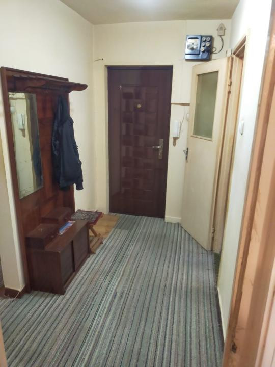 Apartament cu 3 camere decomandate, 65mp, in zona Piata Flora