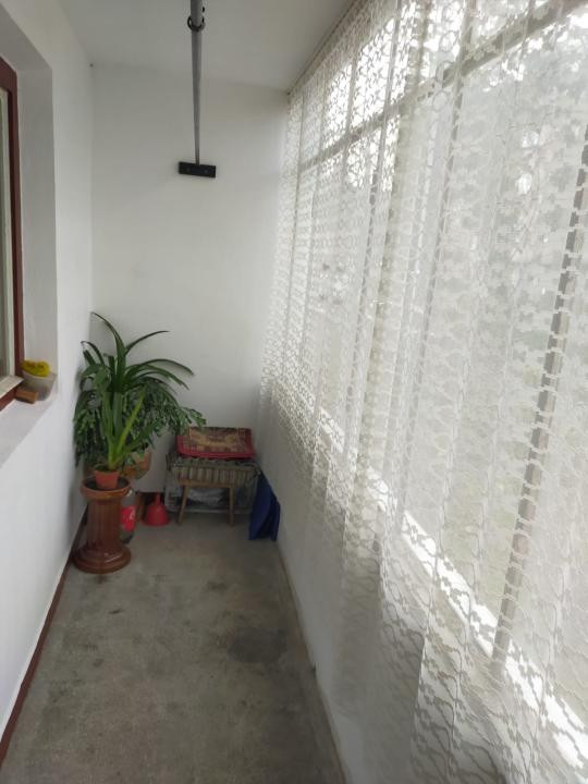 Apartament cu 3 camere decomandate, 65mp, in zona Piata Flora