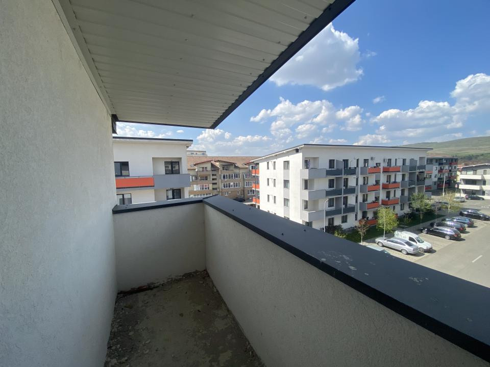 Apartament de vanzare, 87 mp utili, parcare, Floresti