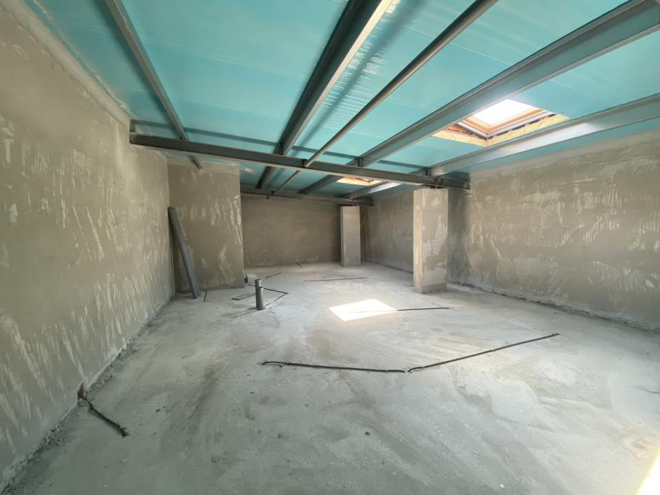 Apartament de vanzare, 87 mp utili, parcare, Floresti