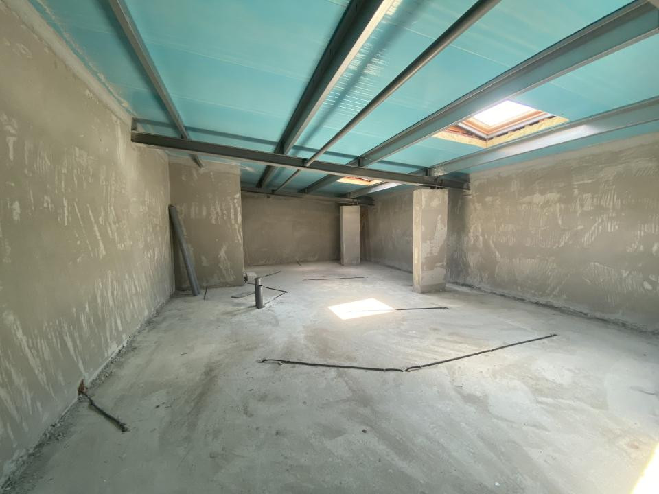 Apartament de vanzare, 87 mp utili, parcare, Floresti