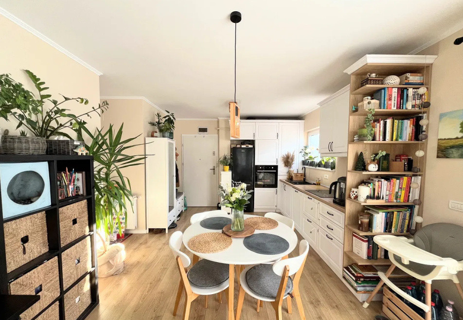 Apartament 2 camere, 53 mp, terasa 16 mp, etaj intemediar, parcare, Zona Europa