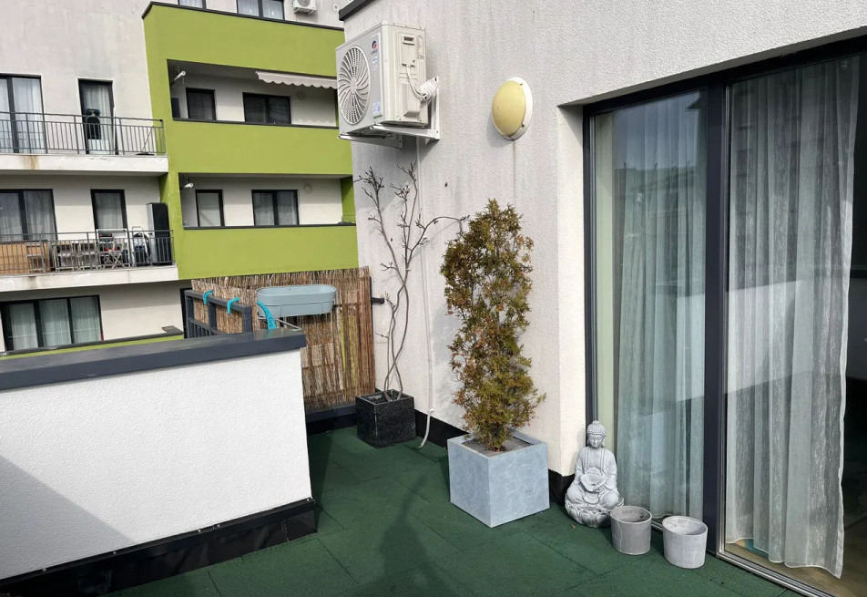 Apartament 2 camere, 53 mp, terasa 16 mp, etaj intemediar, parcare, Zona Europa