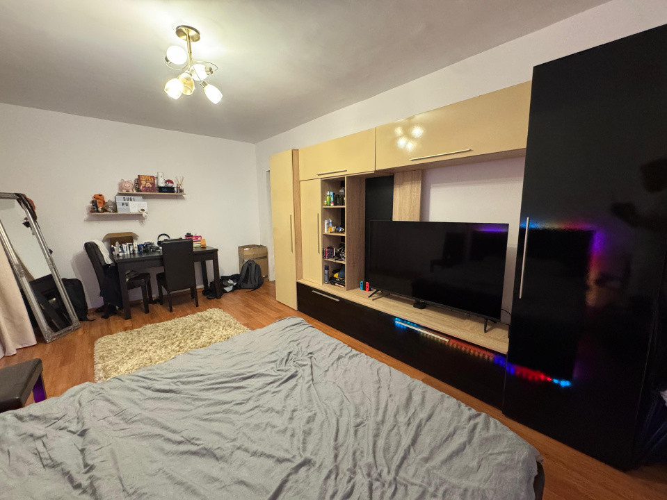 apartament cu 2 camere decomandate,zona Cinema Marasti