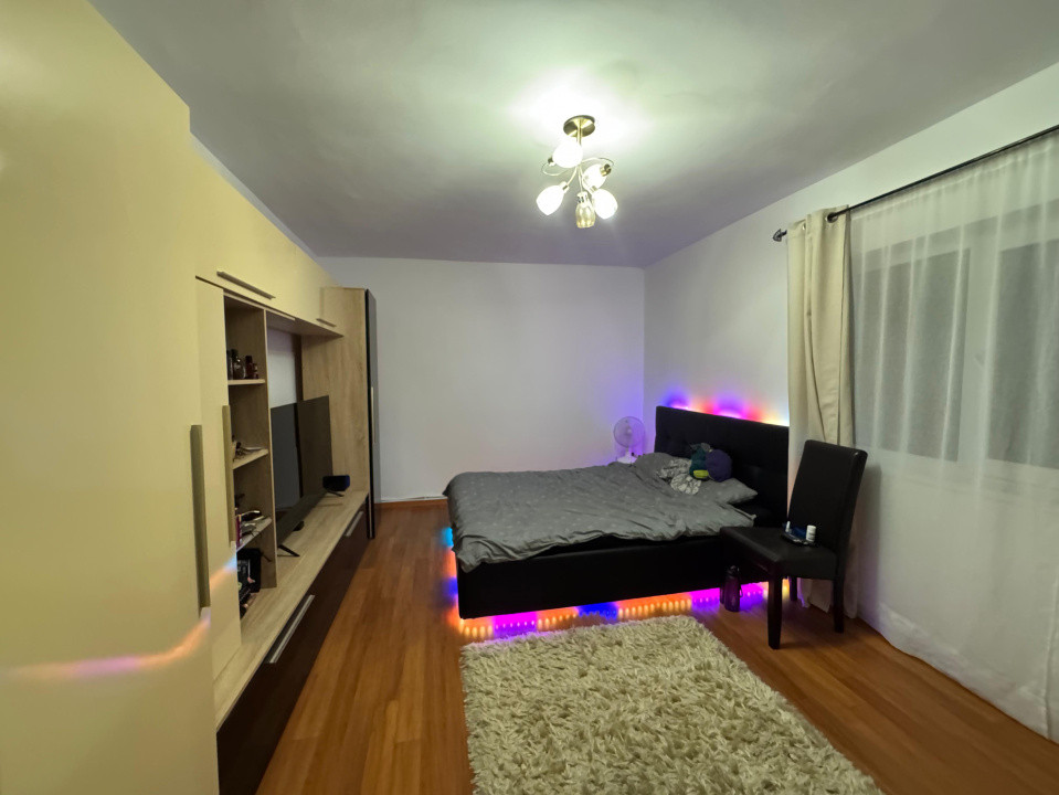 apartament cu 2 camere decomandate,zona Cinema Marasti