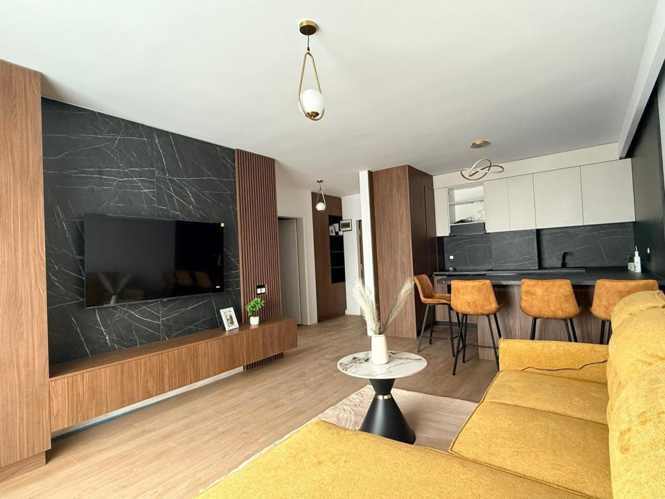 Apartament de 2 camere, 49 mp,Ultramodern,Mobilat/Utilat, Zona Eroilor