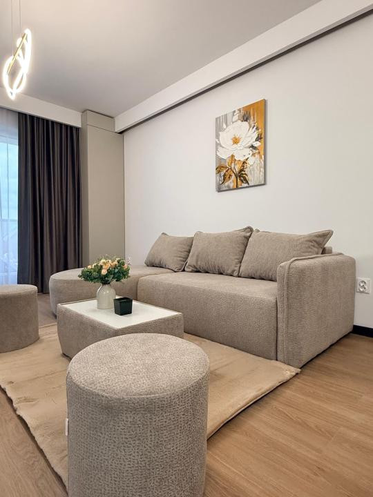 Apartament de 2 camere, 45 mp,Ultramodern,Mobilat/Utilat, Zona Eroilor