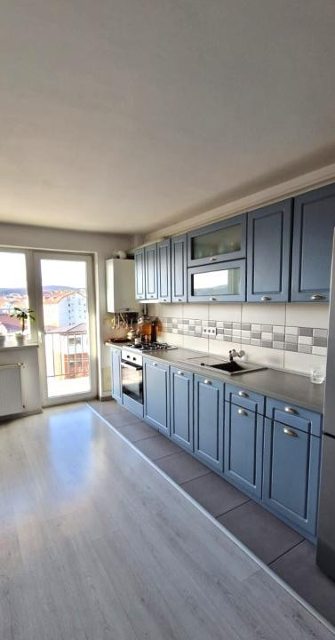 Apartament 2 camere, 47 mp, etaj intermediar, parcare, zona Corneliu Coposu