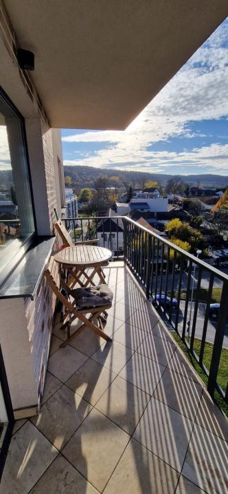 Apartament 2 camere, 47 mp, etaj intermediar, parcare, zona Corneliu Coposu