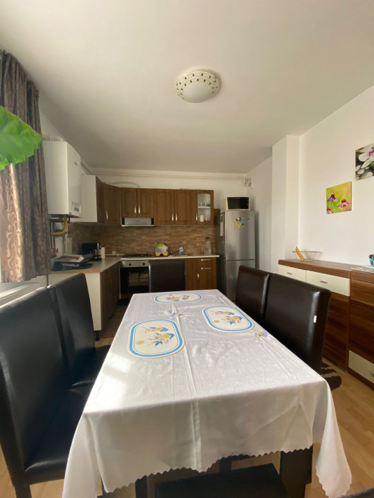 Apartament de 65 mp utili,parcare inclusa,etaj intermediar