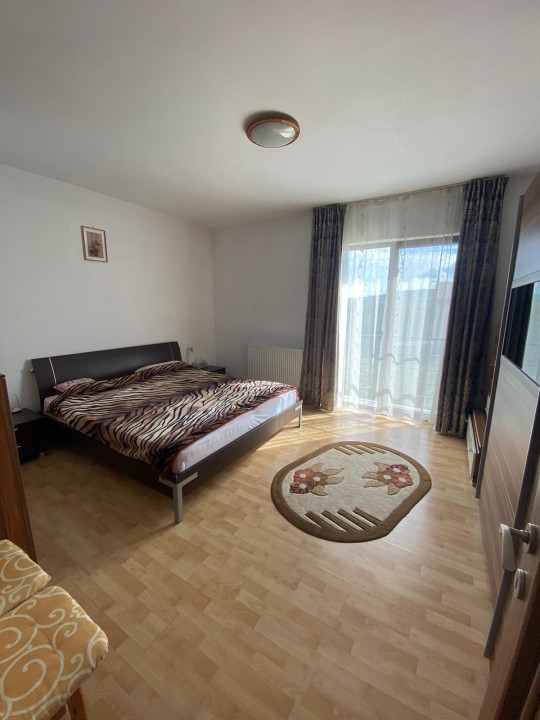 Apartament de 65 mp utili,parcare inclusa,etaj intermediar
