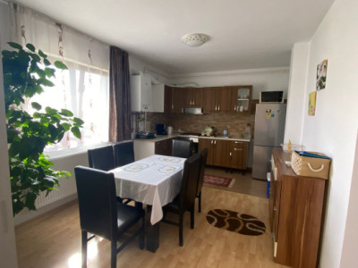 Apartament de 65 mp utili,parcare inclusa,etaj intermediar