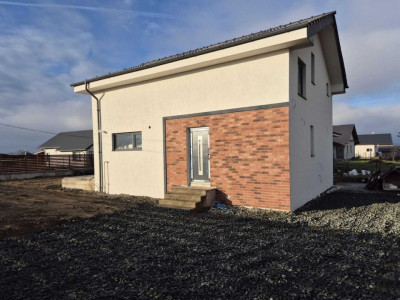 Casă individuala, 4 camere, 112 mp, 512 mp teren, loc. Jucu de Sus