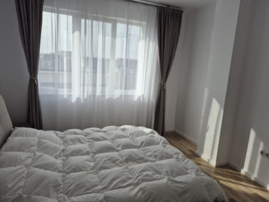 Apartament cu 2 camere, 60 mp, balcon, zona Terra