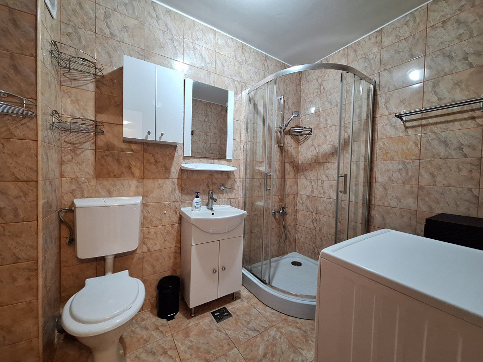Apartament cu 2 camere, 39 mp, etajul 1, zona Florilor