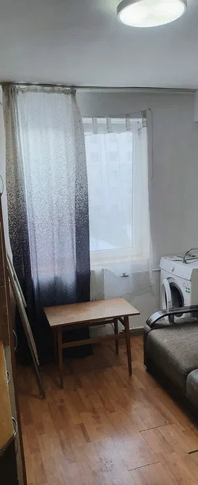 Garsoniera la cheie, 11 mp, Zona Piata Hermes